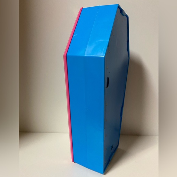 Monster High Student Lounge Vending Machine Bundle Couch / Sofa 2022 Furniture - Picture 6 of 12